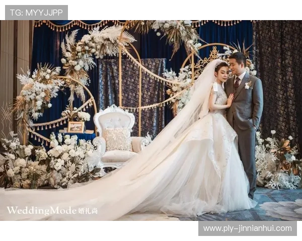 足球巨星踏上婚礼红毯 见证爱情与荣耀交织的精彩时刻